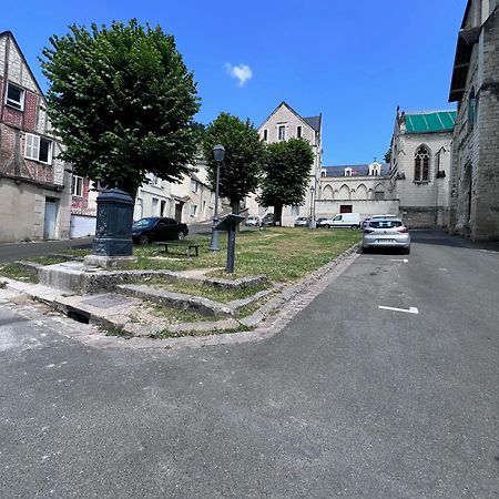 Le Rabelais, Superbe Appartement En Duplex, Proche Forteresse Et Monument Historique Chinon Eksteriør bilde